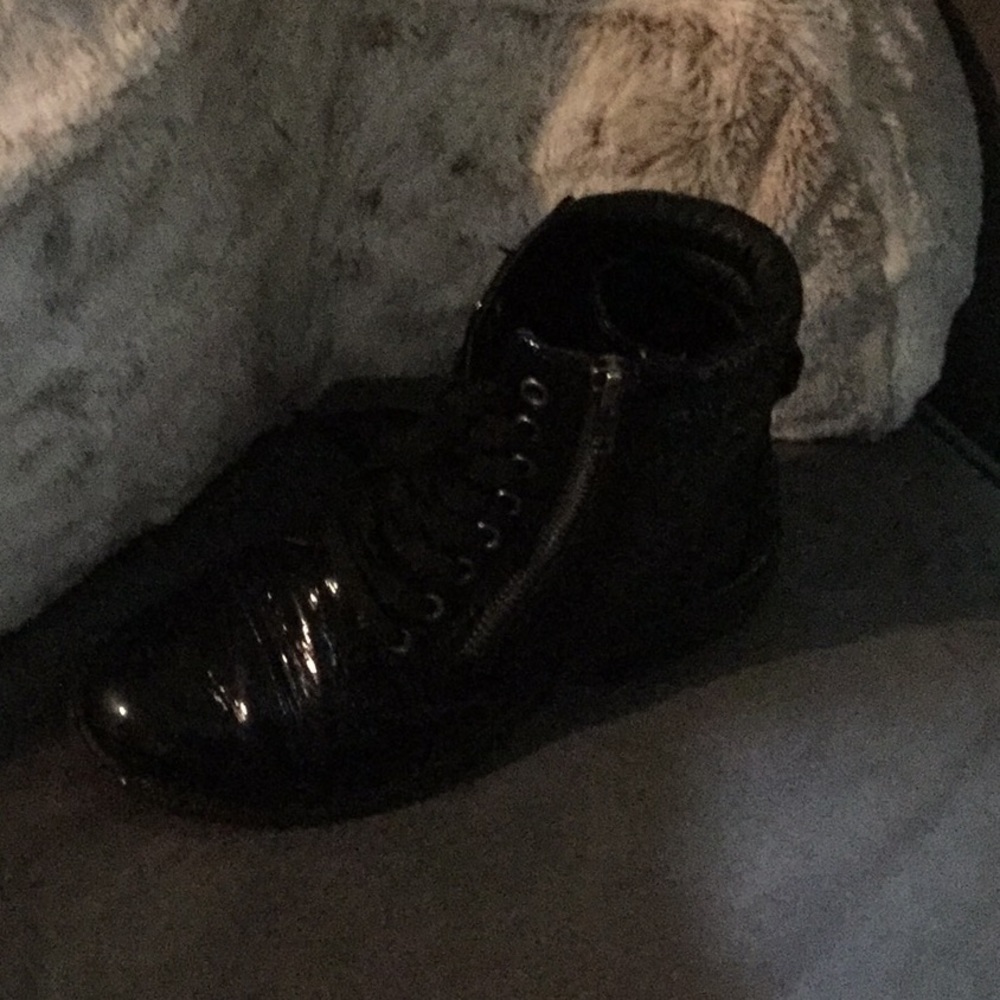 Black sparkly boots